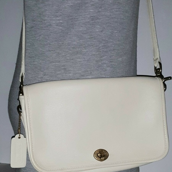 Coach Handbags - Coach Handbag Cross Body Messenger Cream Leather